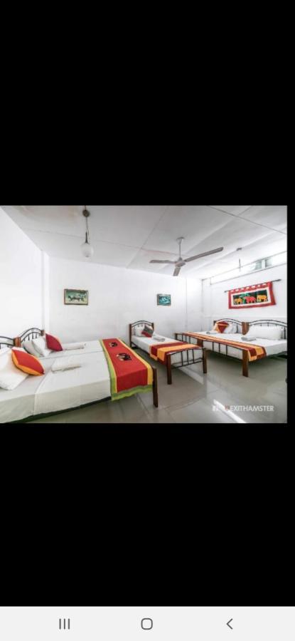 Charlton Kandy City Rest Szoba fotó