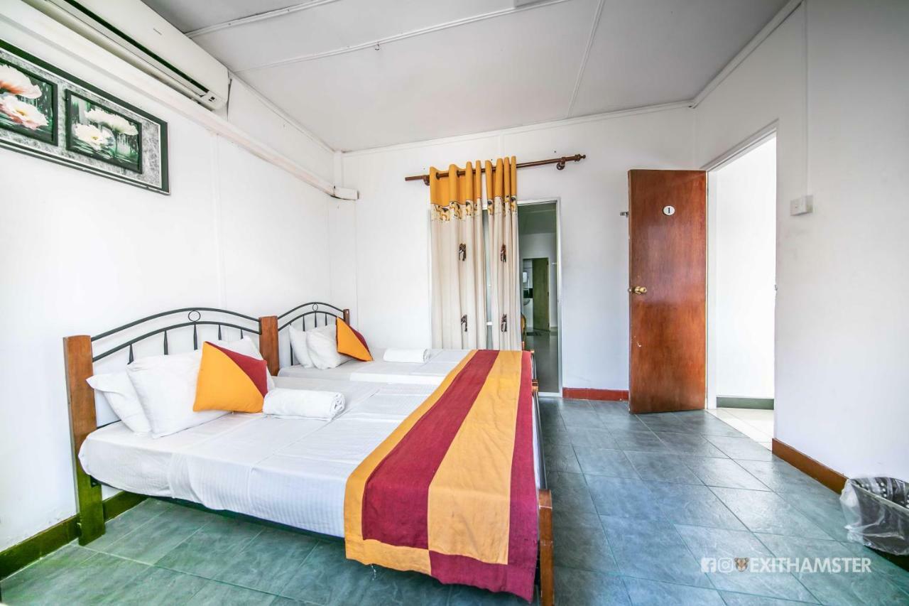 Charlton Kandy City Rest Kültér fotó